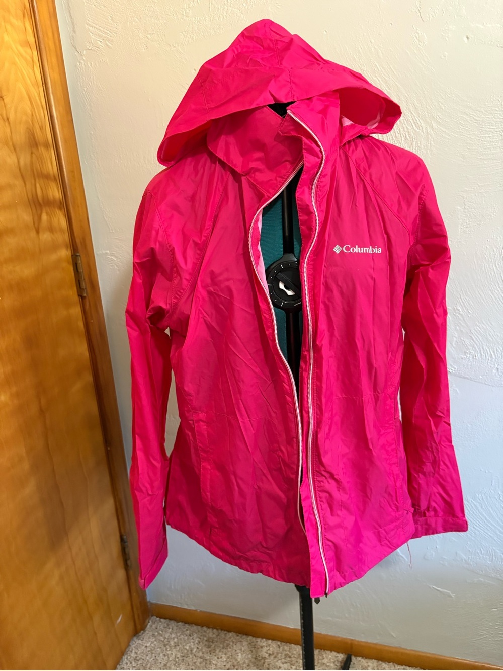 Columbia Women's Bright Pink Hooded Shell Jacket